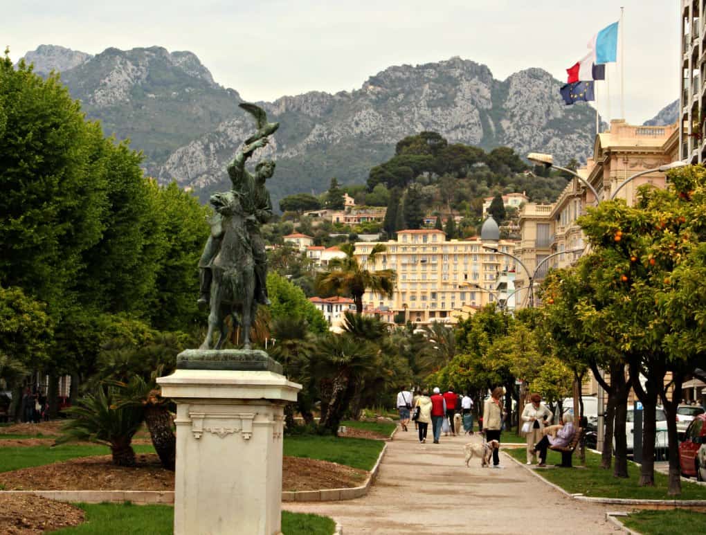 Urokliwe miasteczka Lazurowego Wybrzeża Urokliwe miasteczka Lazurowego Wybrzeża