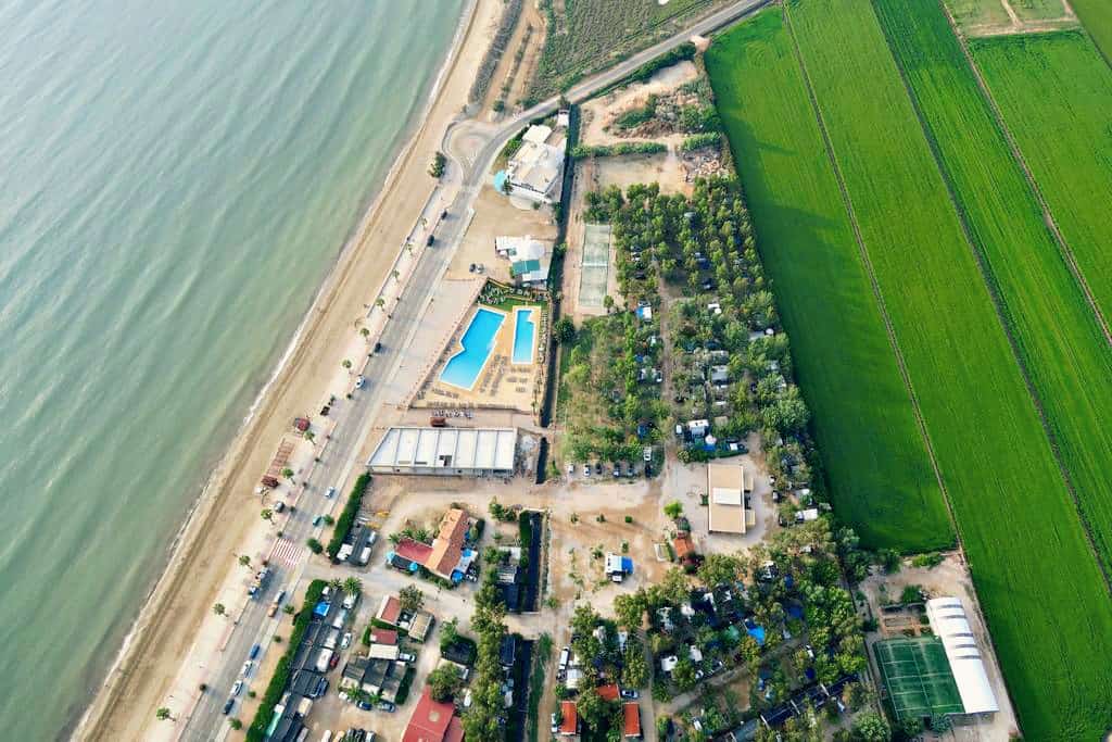 Camping przy plaży w Katalonii