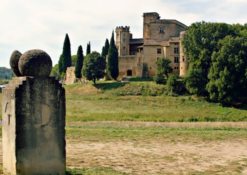 miasteczka Prowansji - Lourmarin