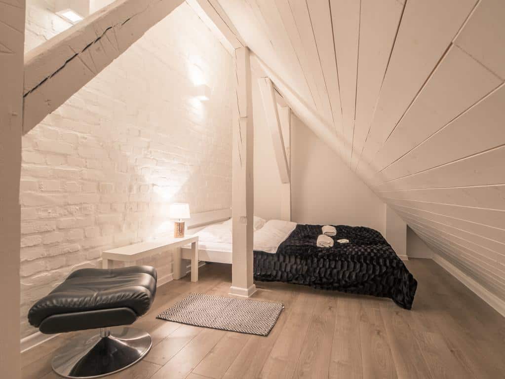 gdzie spać w Warszawie