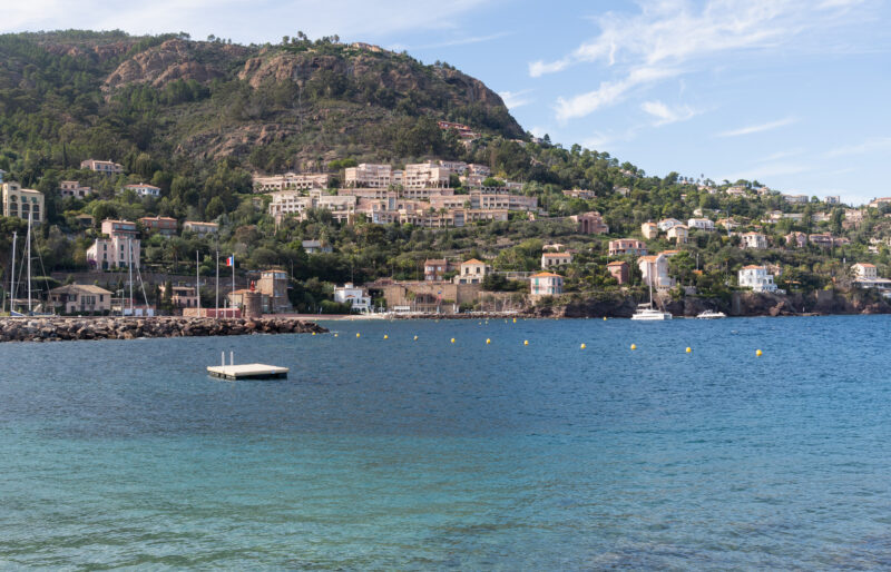 gdzie się zatrzymać na Lazurowym Wybrzeżu